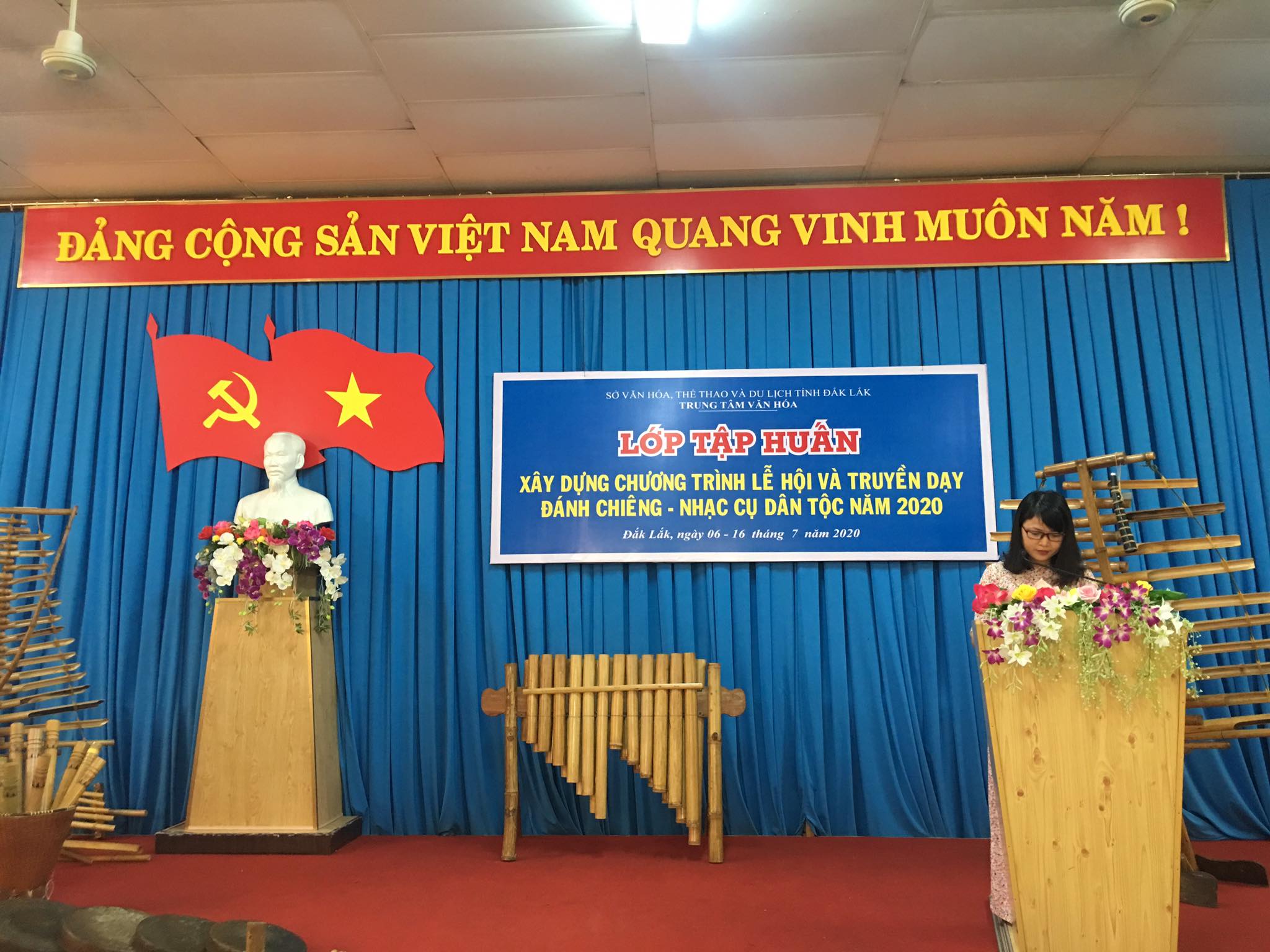 Khai giảng Lớp tập huấn Xây dựng chương trình Lễ hội và Truyền dạy đánh chiêng - nhạc cụ dân tộc năm 2020 