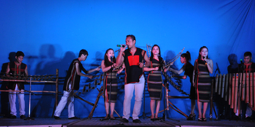 TUYÊN TRUYỀN LƯU ĐỘNG CHÀO MỪNG KỶ NIỆM 40 NĂM GIẢI PHÓNG HOÀN TOÀN MIỀN NAM, THÔNG NHẤT ĐẤT NƯỚC