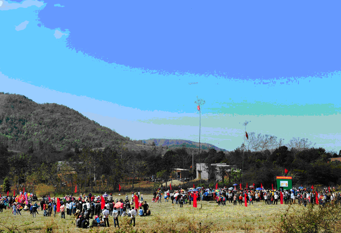 Lễ hội Lồng Tồng “Lễ hội xuống đồng trên đất Tây nguyên’