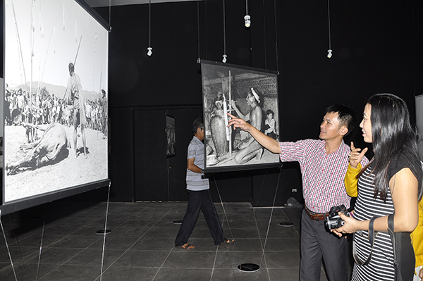 TRIỂN LÃM ẢNH "TÂY NGUYÊN NHỮNG NĂM 50 CỦA THẾ KỶ XX"