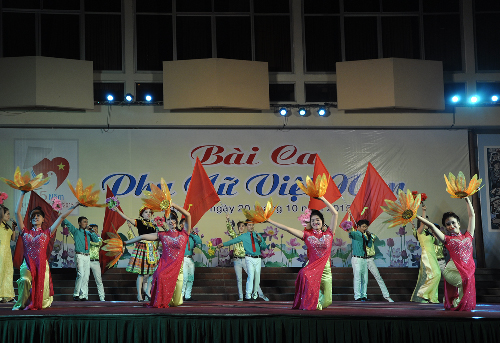 Chương trình ca múa nhạc “Bài ca phụ nữ Việt Nam”