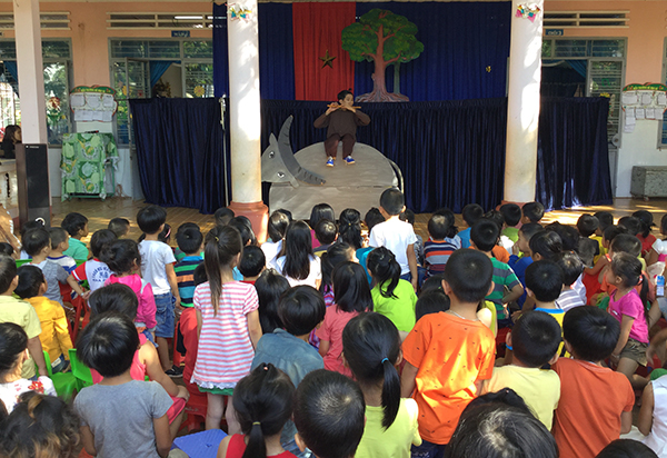 ĐỘI NGHỆ THUẬT MÚA RỐI PHỤC VỤ NGÀY QUỐC TẾ THIẾU NHI 1/6