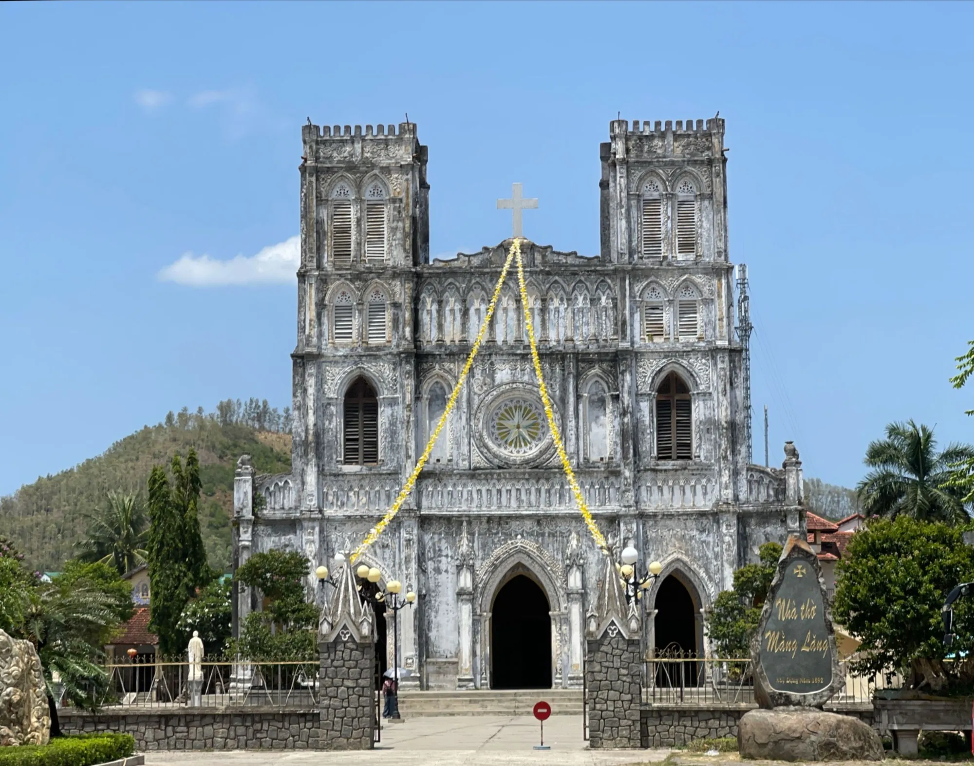 Nhà thờ Mằng Lăng: Nơi lưu giữ cuốn sách Quốc ngữ đầu tiên