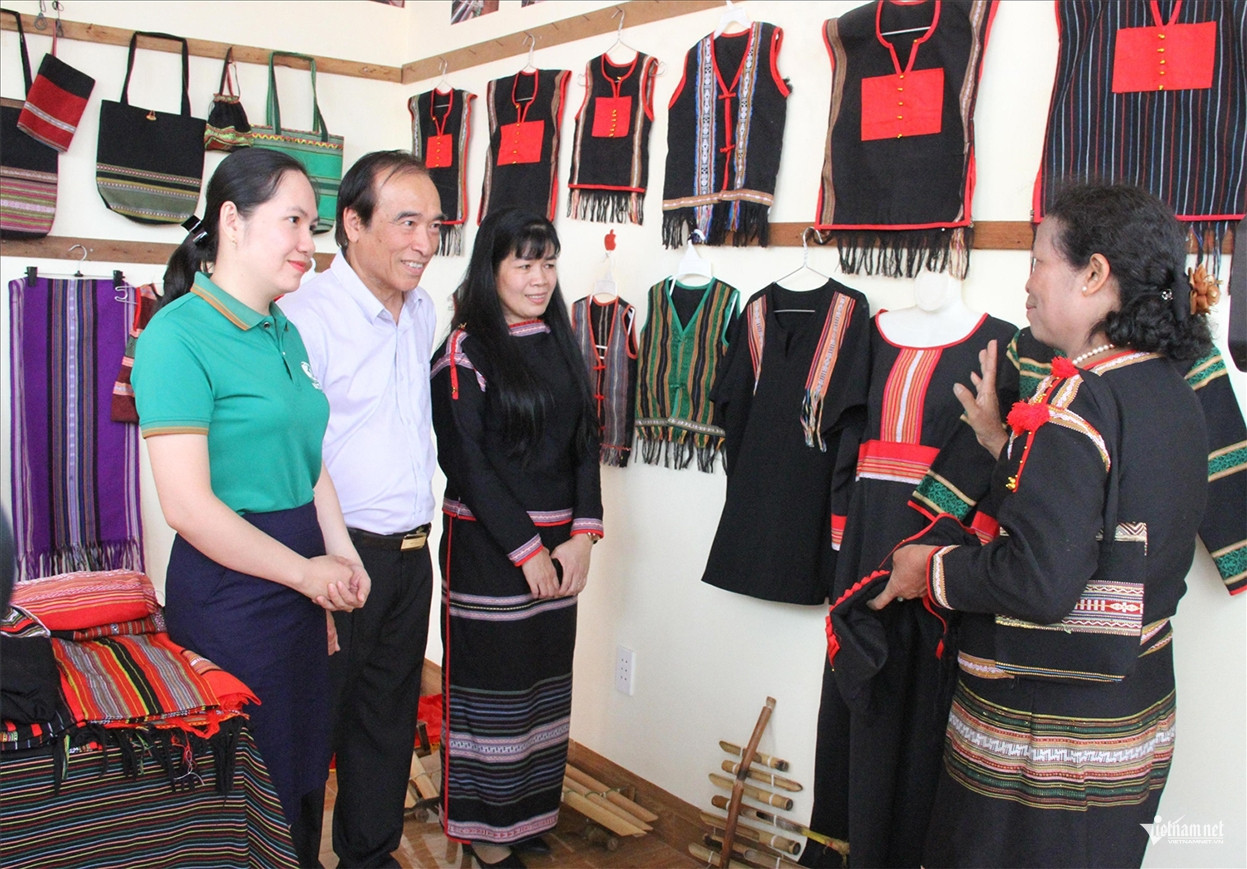 Đưa nét đẹp văn hóa của đồng bào Ê Đê vào mô hình du lịch cộng đồng