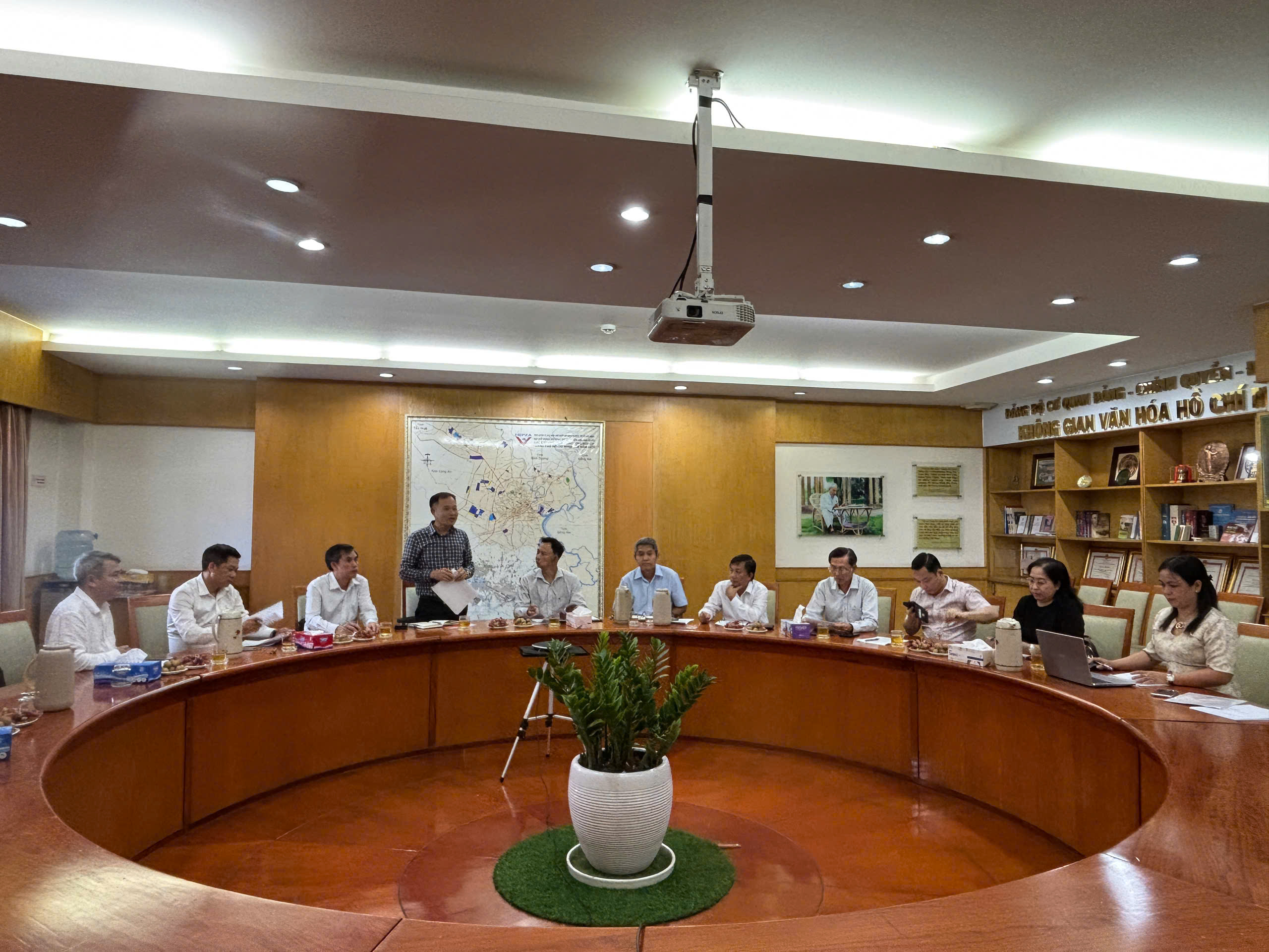 z6979799223158_a4d64a3346608e3dca9c871f41f6a8d2